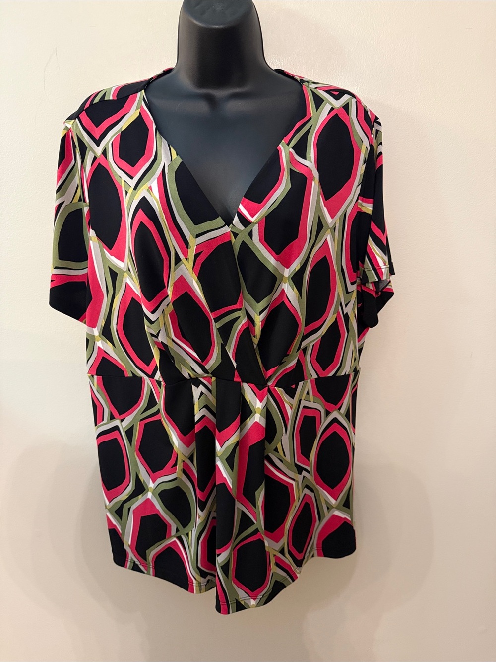 Alfani Geometric Print Surplice Waist Women’s Top - Black, Pink Size 2XL